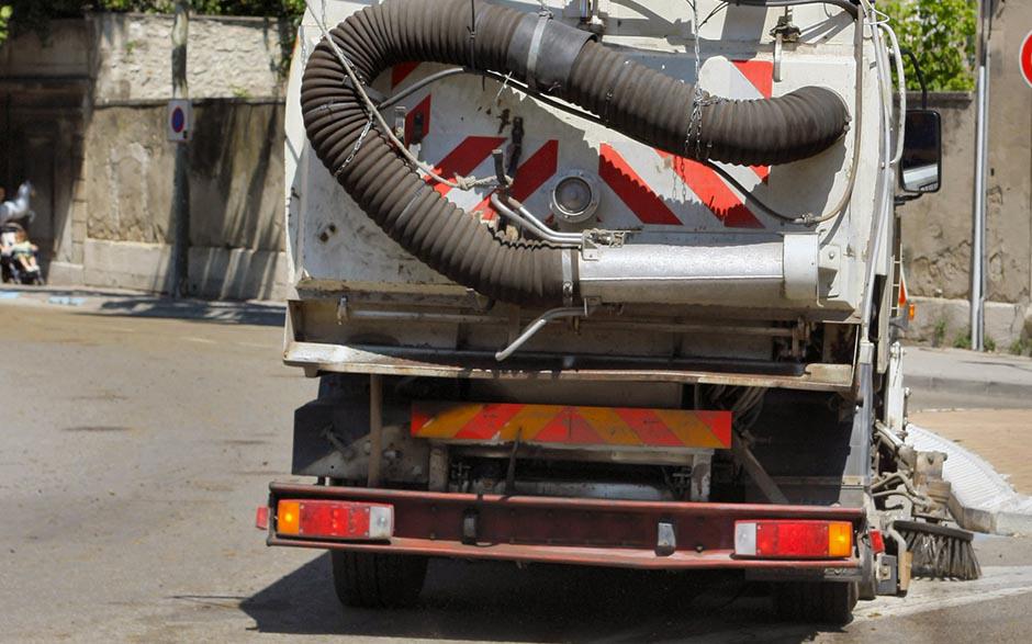 comment déboucher canalisation wc Roissy-en-Brie